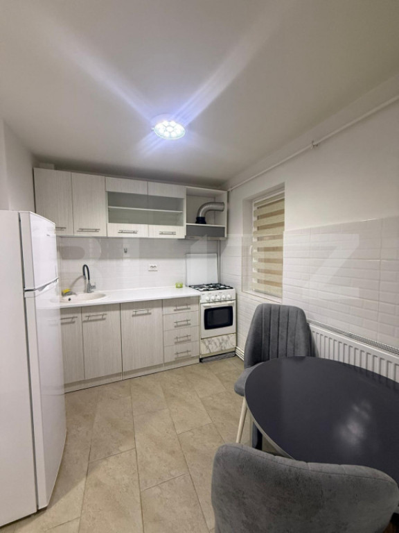 Apartament 2 camere, 41 mp, zona Plopilor