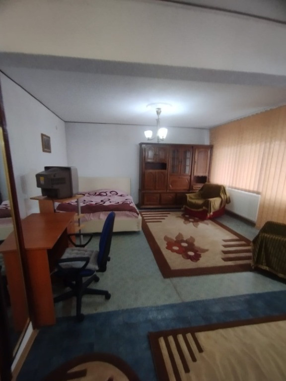 Garsoniera spatioasa in Ploiesti str. Lupeni