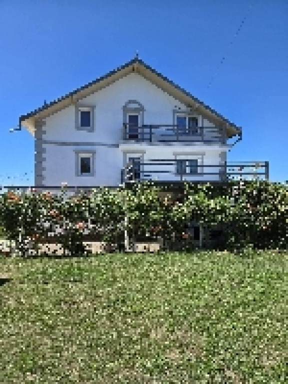 Casă individuală, 200 mp, 600 teren, în Fălticeni