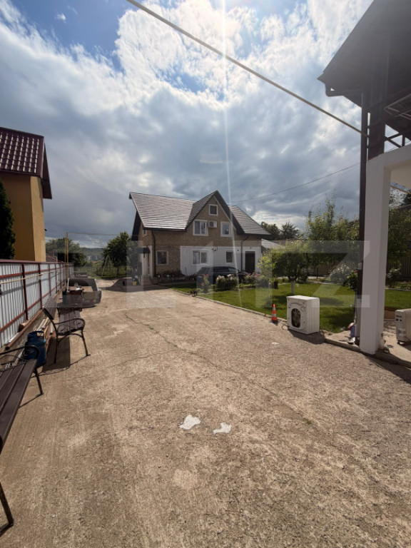 Casa + Spatiu comercial | 5796 mp teren | Burdujeni