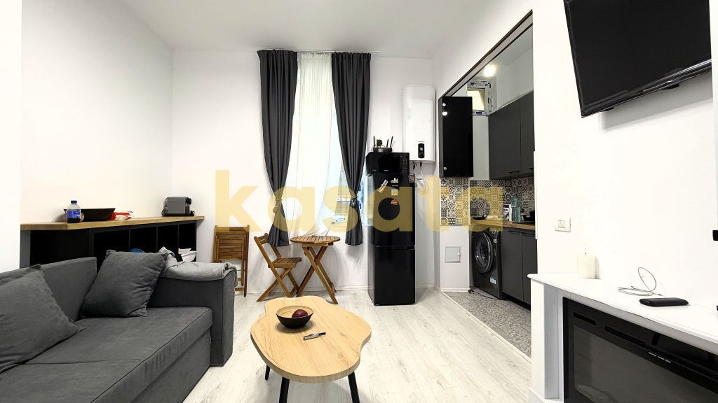 2 camere I Lipscani I etaj 1 I 43 mp I renovat I mobilat ...