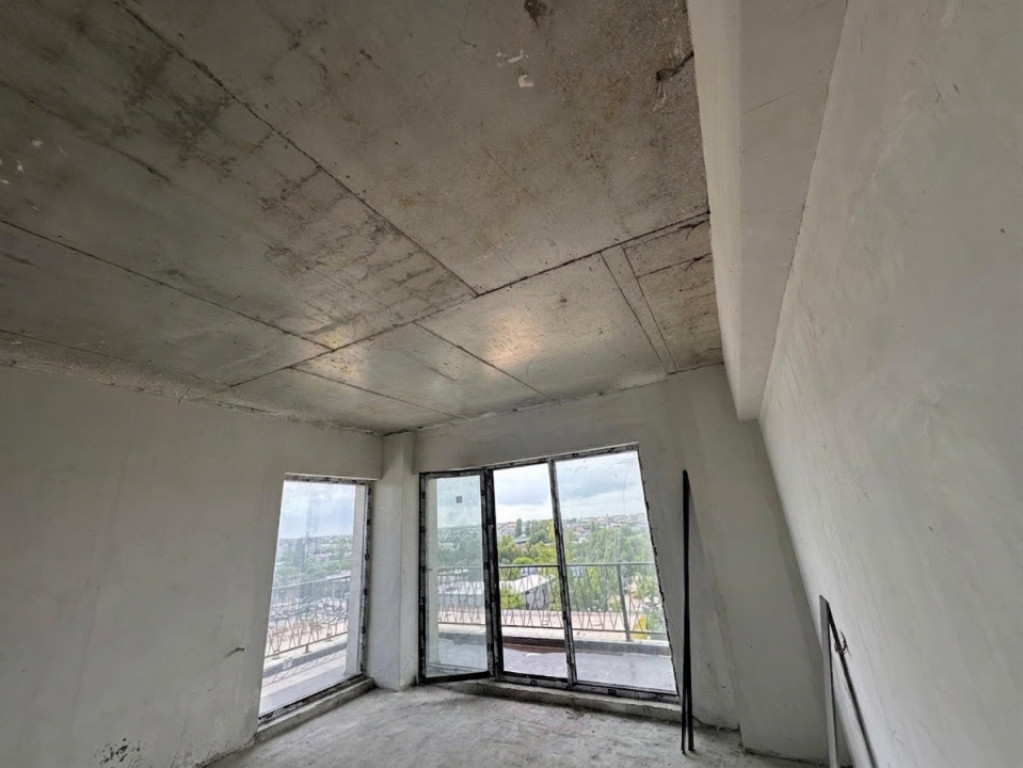 Apartament 2 camere, decomandat de vânzare în zona FAR - A