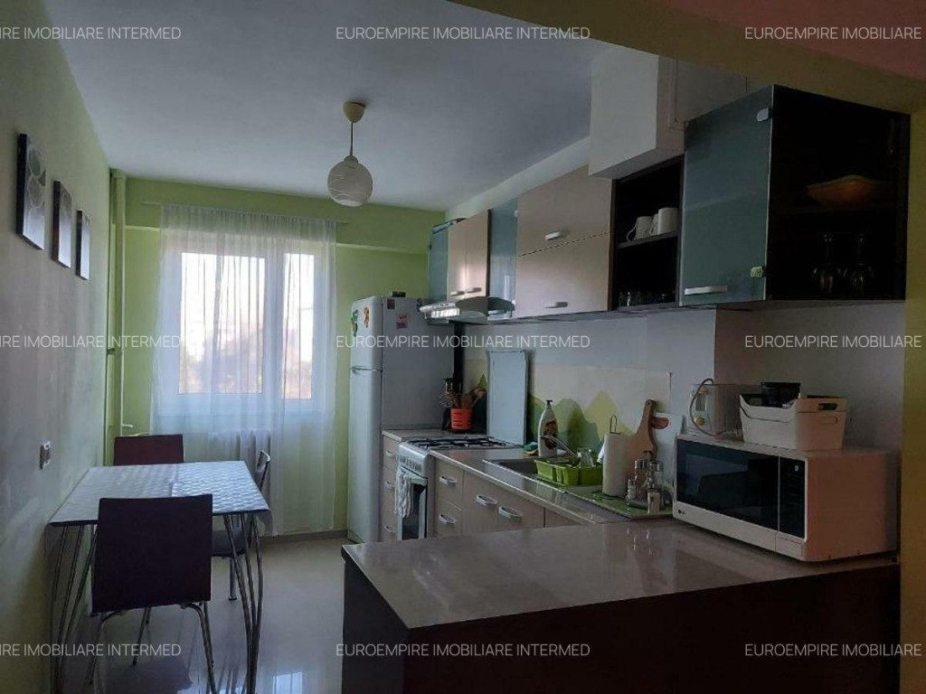 2 camere de vanzare zona Tomis Nord