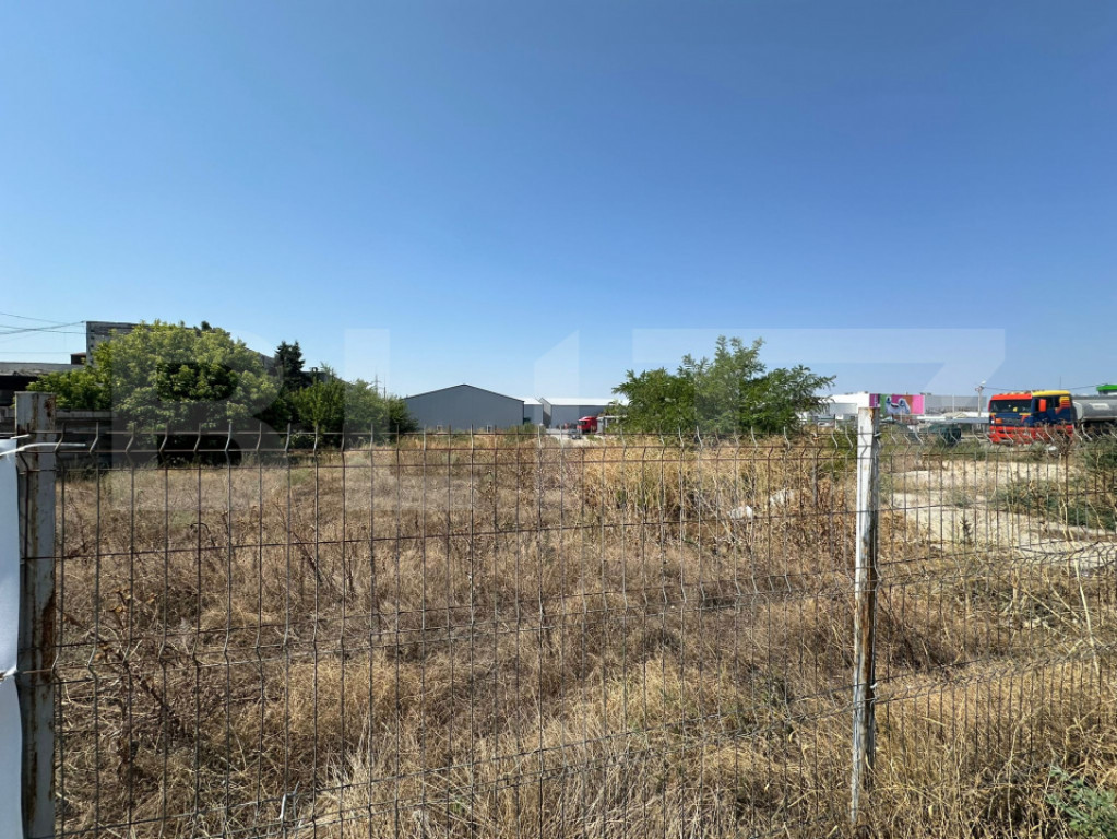 Teren Stradal 2500 mp, zona Calea Severinului - Jumbo