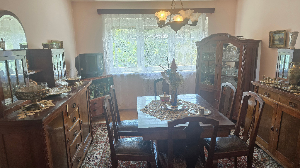 Vand apartament 4 camere decomandat in Deva, zona 22 Decembrie
