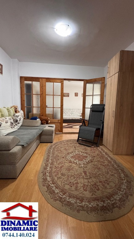 Ap. 2 cam, 63 mp, decomandat, Mihai Viteazul – 65 000 Euro