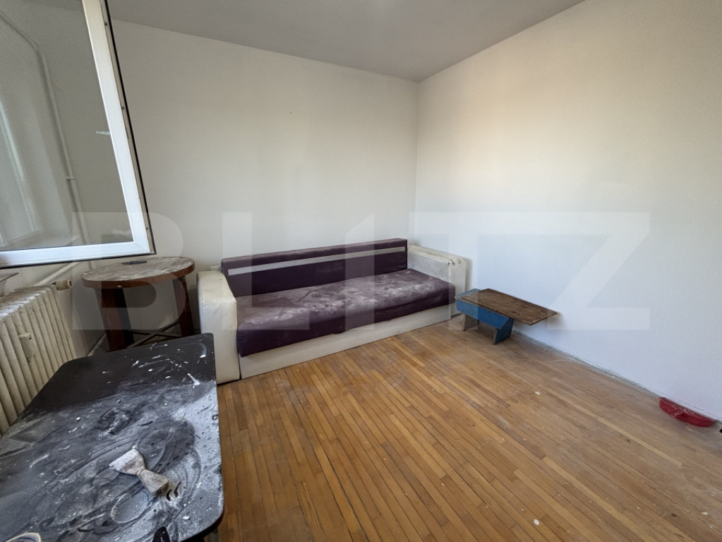 Apartament 2 camere decomandat, 37 mp - zona Tatarasi