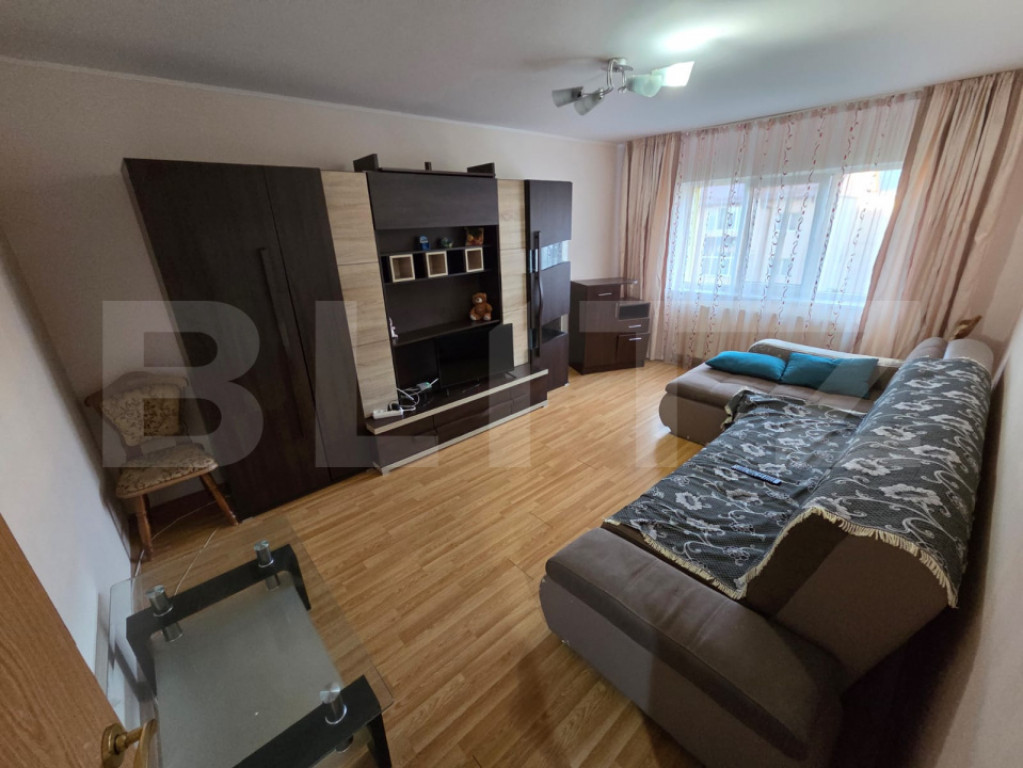 Apartament de închiriat, 3 camere, Dumbrava Nord