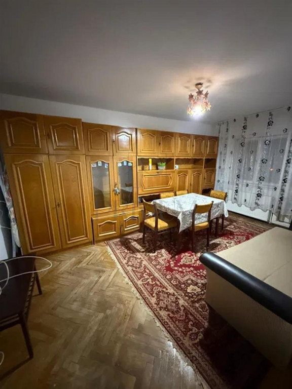 DAMBOVITA - ETAJ 2 - DECOMANDAT - 3 CAMERE - CENTRALA PROPRI
