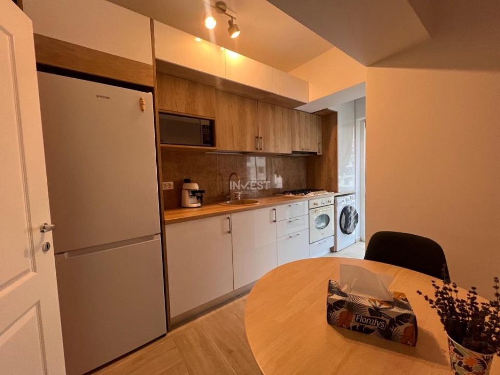 Apartament 3 camere, 72 mp, zona Tatarasi