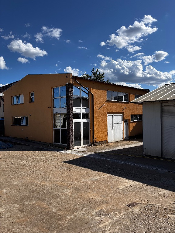 Cladire P+1 310mp, teren 533, blvd. Malinului