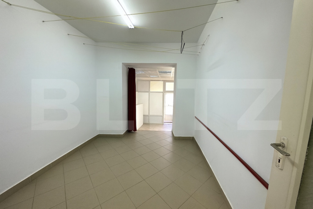 Apartament 2 camere, 2 bai, 68 mp, zona Cetate