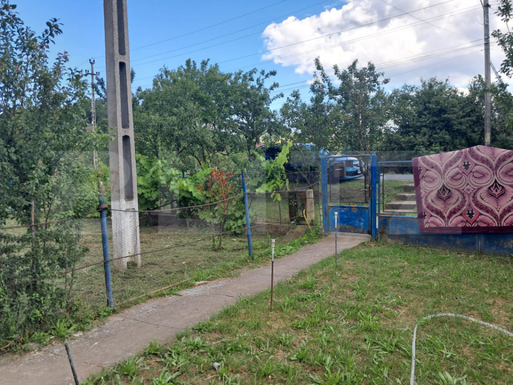 Casa individuala, 70 mp, zona Sarmasu