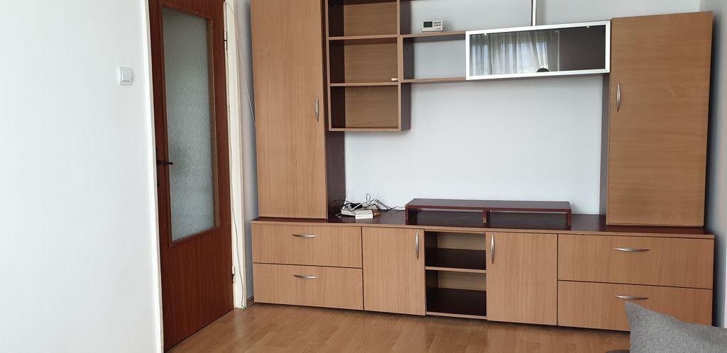Apartament 3 camere de inchiriat Florilor