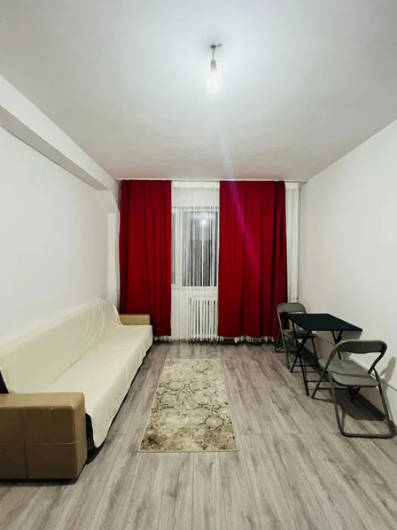Garsoniera et 2, Alexandru-Dacia