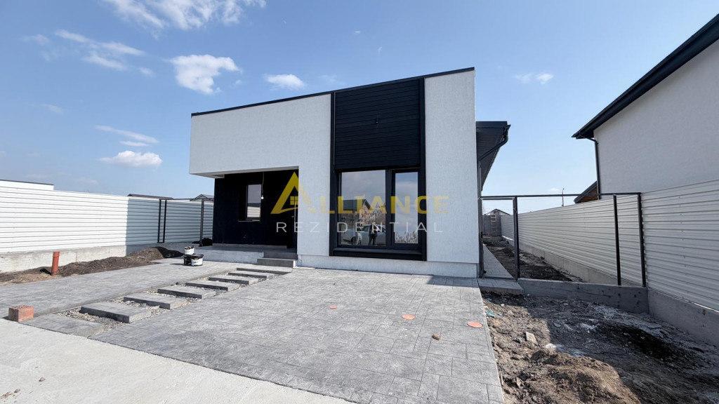 CASA INVIDUALA,4 CAMERE,MOBILATA UTILATA