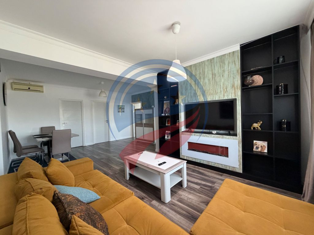 CHIRIE APARTAMENT 3 CAM ZONA LAPUS