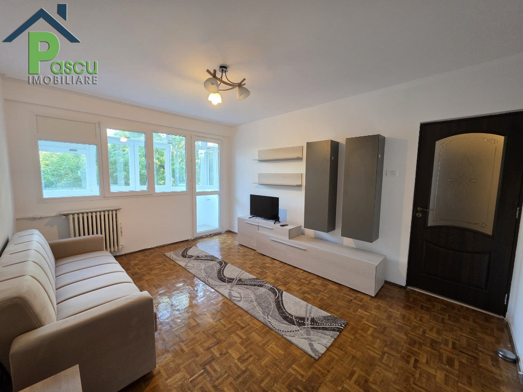 2 camere Eroii Revoluției, str. Ghimpați, cf. I, decomandat, 50mpu