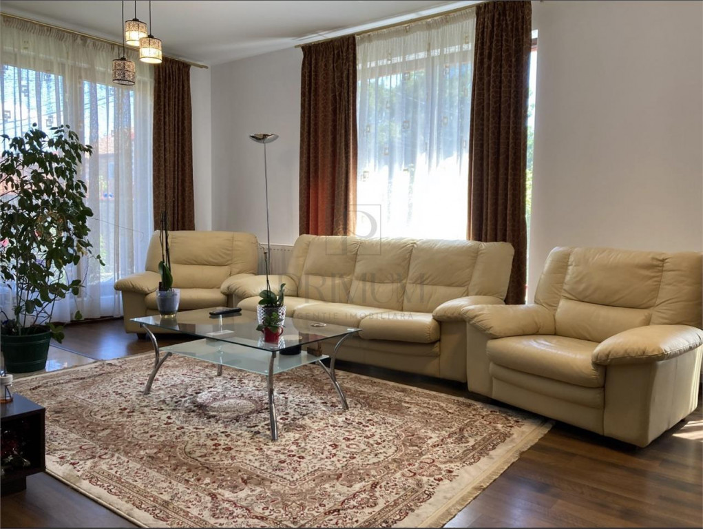 MODERN - DUPLEX SPATIOS - 6 CAM - 3 BAI - 2011 - PARTIAL MOB