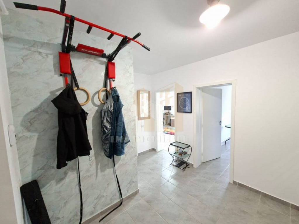Apartament 2 camere decomandat Kasper Coresi Tractorul Br...