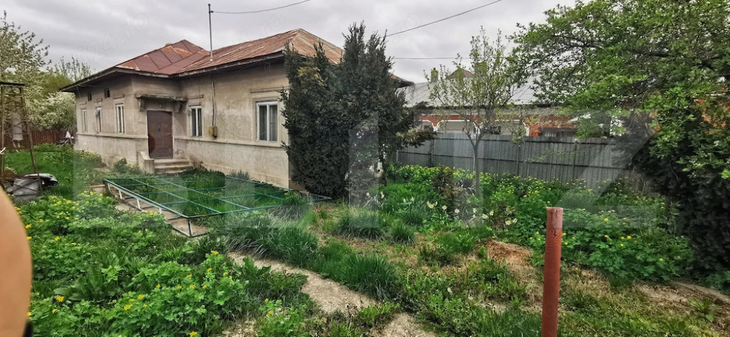 Casă cu teren de 1.500 mp in Titu- pozitionare excelenta