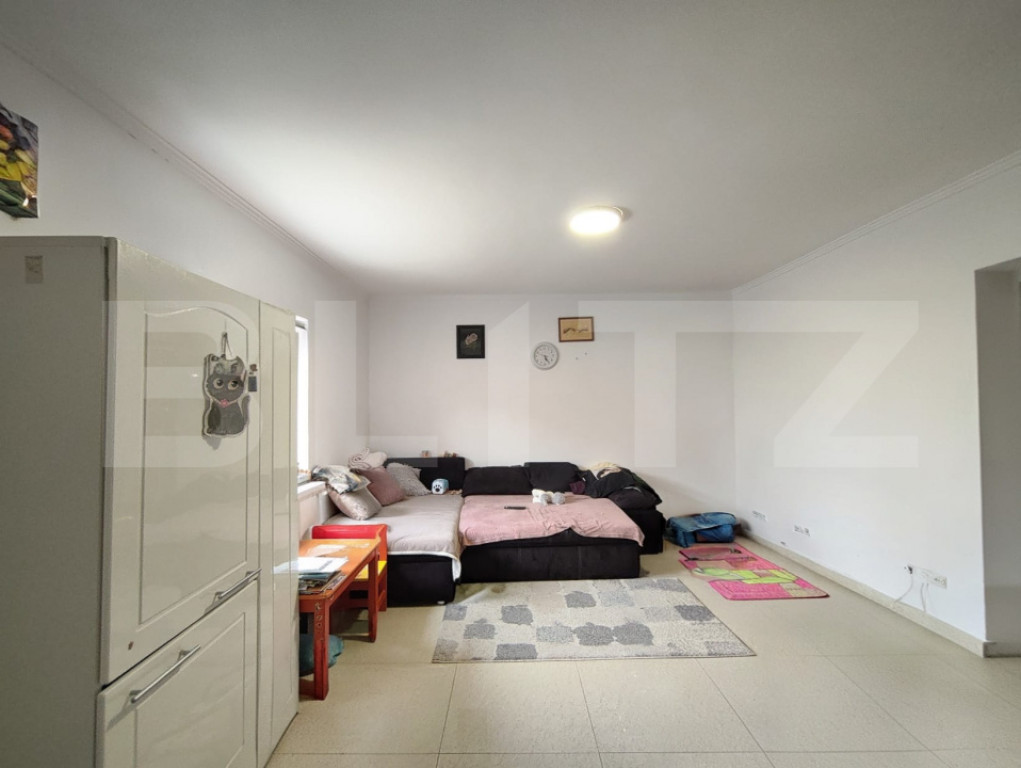 Apartament la casa de vanzare, 60 mp, 2 nivele, mobilat util
