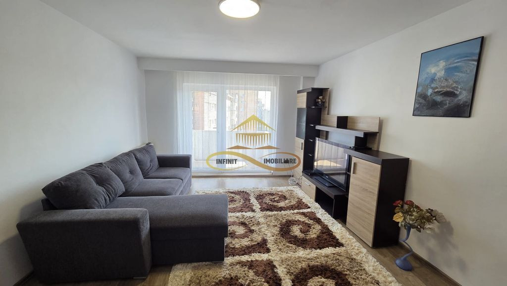 Apartament cu 2 camere decomandate central de inchiriat-Z...
