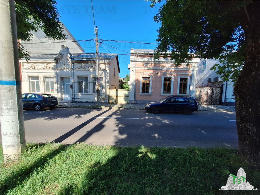 Casa demolabila - - ultracentral - Braila
