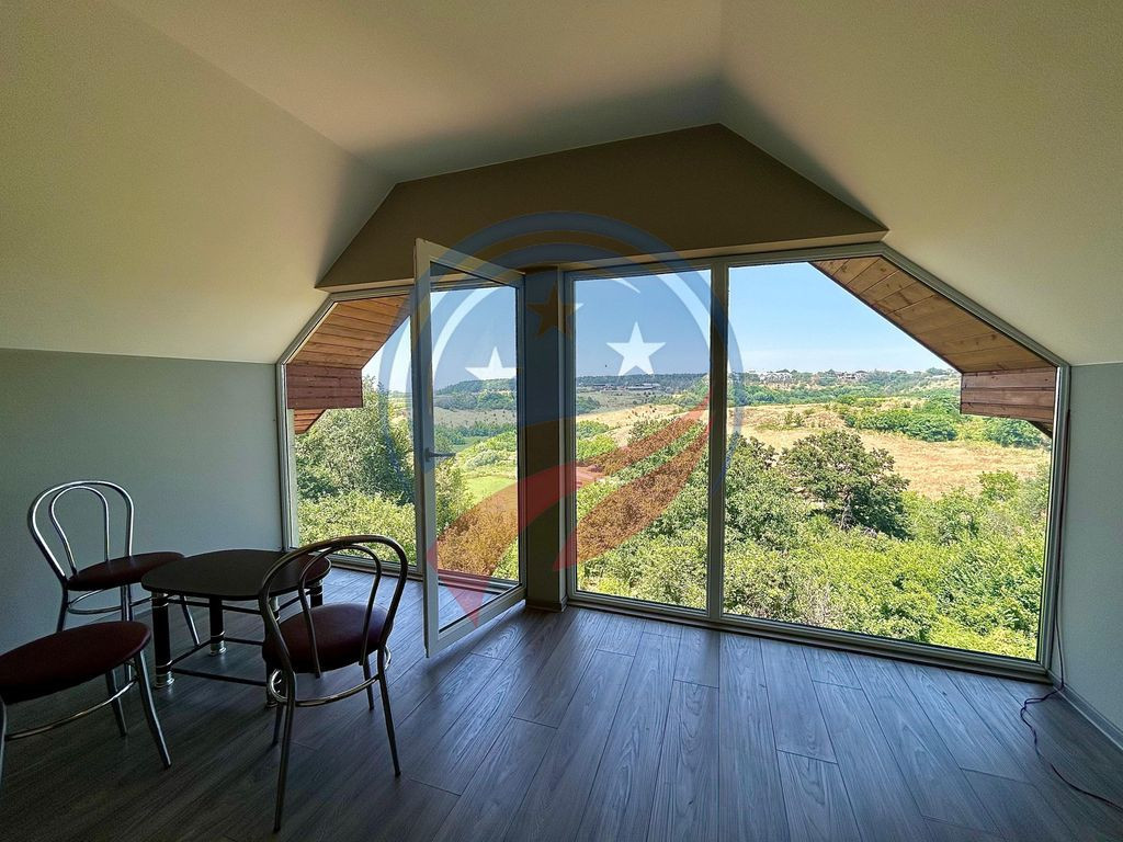 Vila cu 6camere de vanzare in Carcea/Dolj