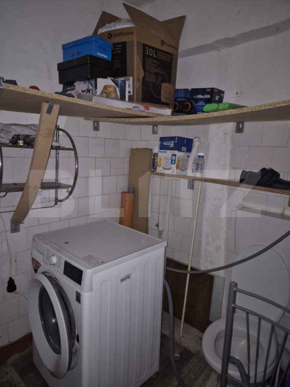 Garsoniera, decomandat, 20 mp, zona micro 13