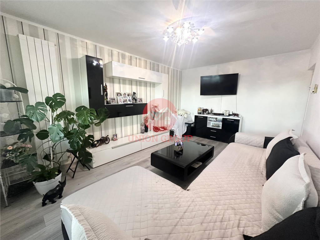 Apartament 3 camere de vanzare in zona Far, Constanta