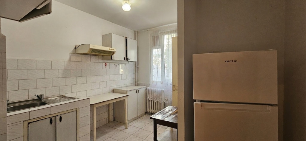 Apartament 2 Camere Decomandat Parc Moghioros