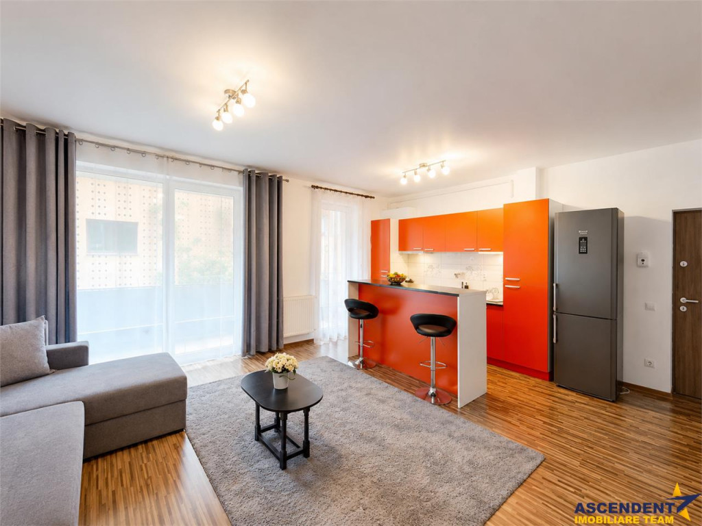 Regim vila, 2 camere, luminos, balcon, parcare, Cartierul To