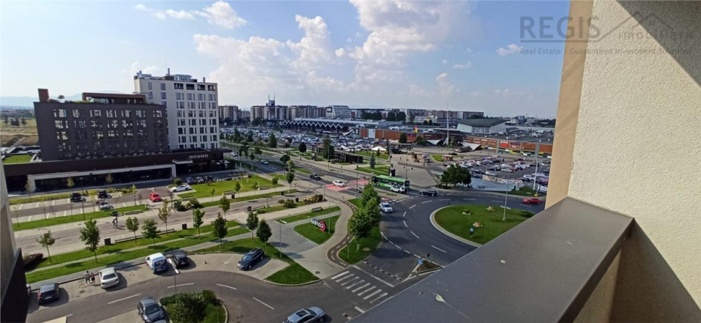 Studio modern Kasper Coresi cu loc de parcare si boxa