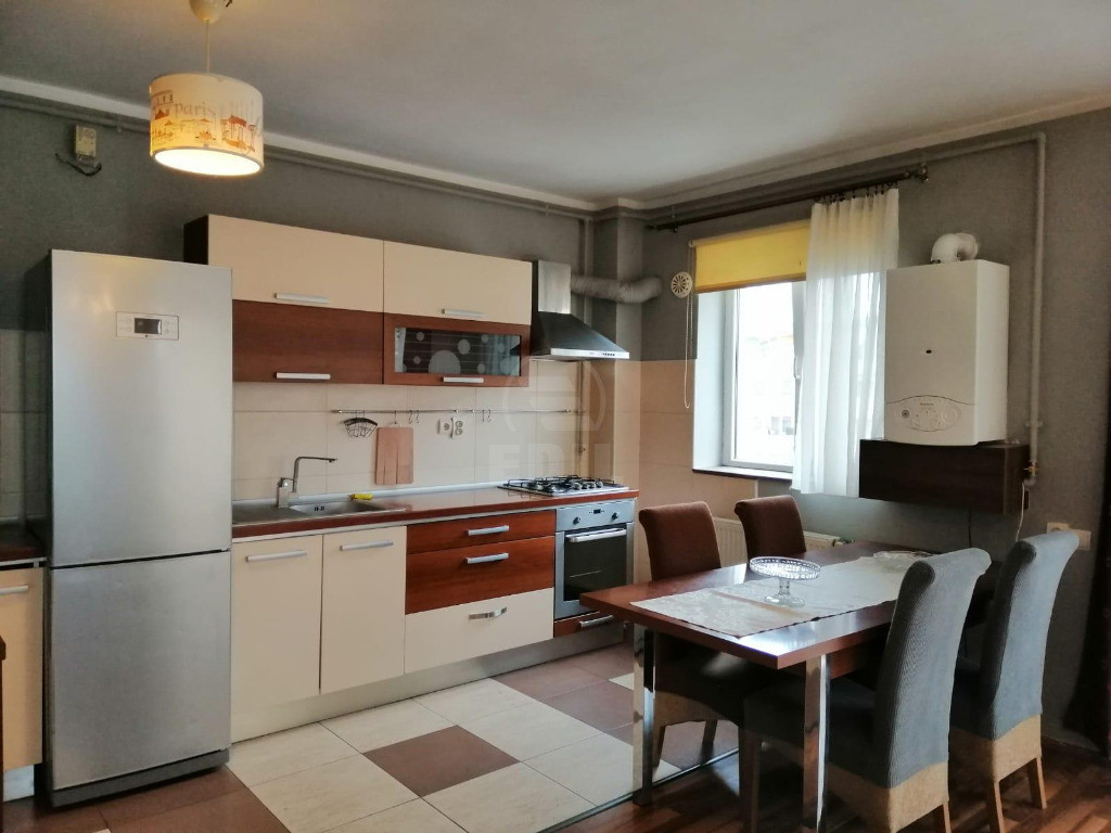 Inchiriere Apartament 2 camere semidecomandat, 59 mp ,Florilor