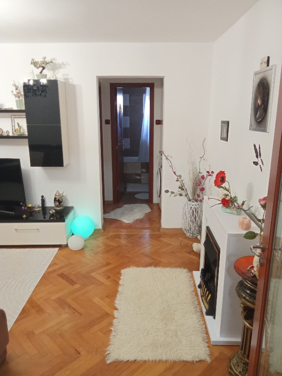 Apartament spatios 2 camere Obor-Albinii
