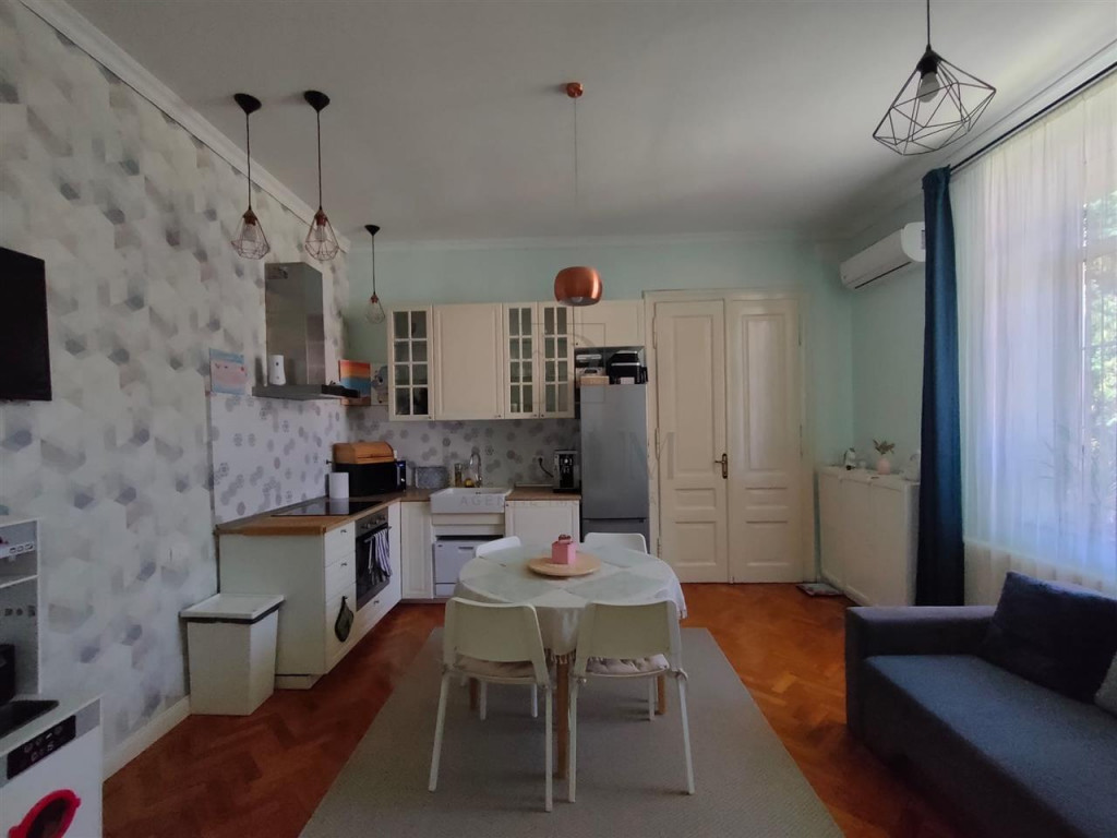 IOSEFIN - 2 CAMERE SI 2 BAI - ETAJUL 1 - BOXA IN CF - RENOVA