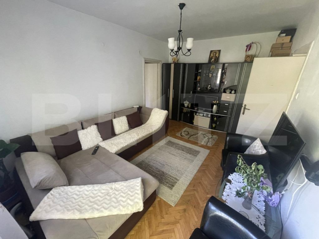 Apartament 2 camere - Bld. Dacia - 50 mp - et.3 - lift - Proprietar