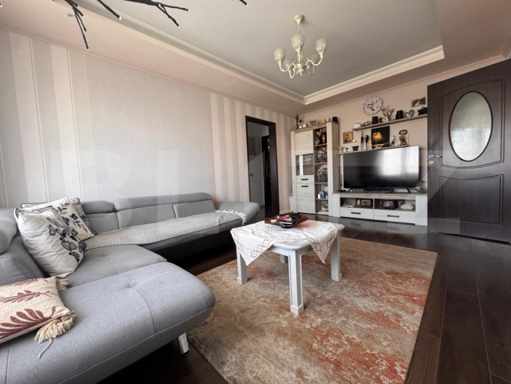Apartament cu 3 camere, 70 mp, Mircea cel Batran