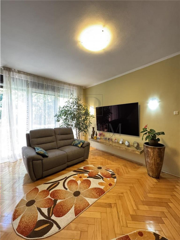 ARADULUI - PENTHOUSE - 2 CAMERE - 2 PARCARI SUBTERANE - TERA