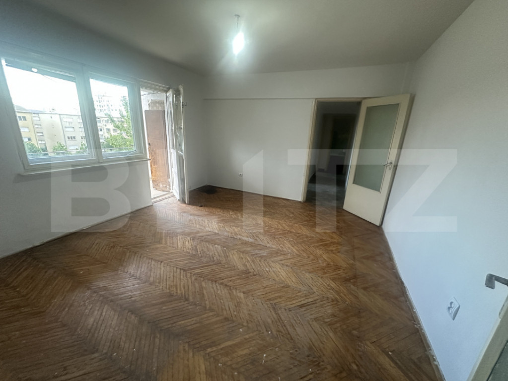 Apartament 4 camere, 79 mp utili, Micro 16
