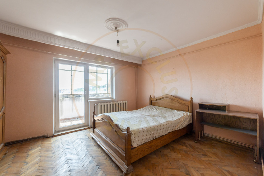 Apartament 3 camere, 89 mp total + garaj separat