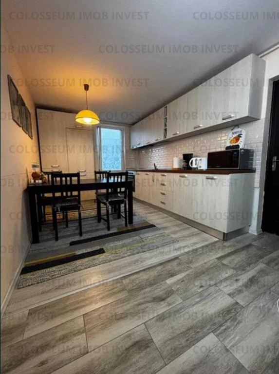 COLOSSEUM: Apartament 2 Camere decomandat Astra Planete