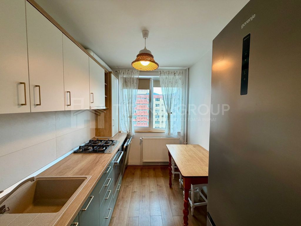 Apartament 2 camere, complet renovat | Bulevardul Victori...