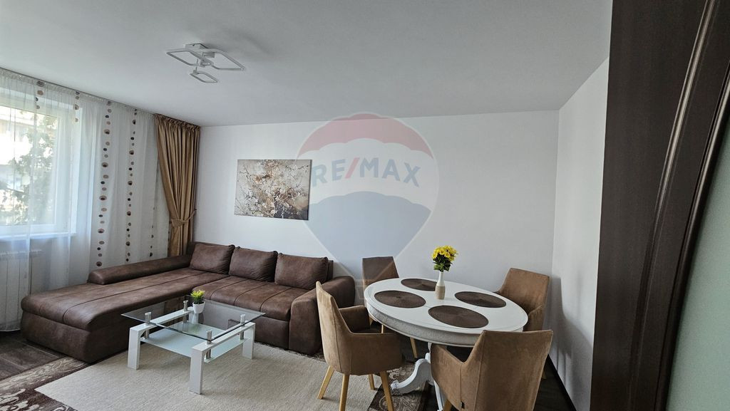Apartament cu 2 camere de închiriat în zona Precista