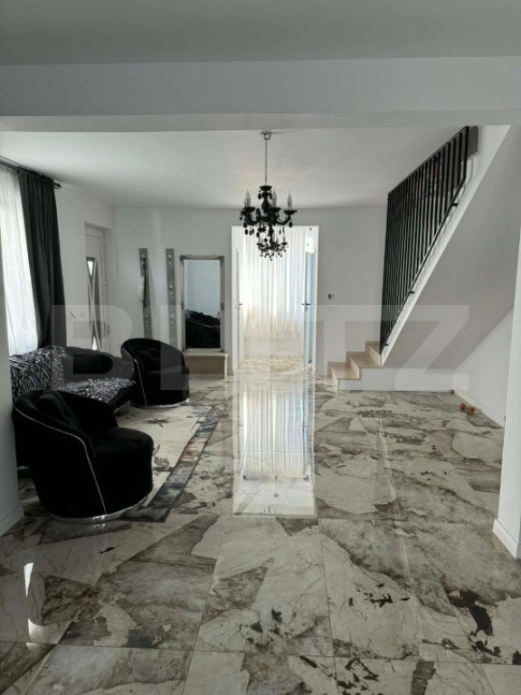 Duplex cu 4 camere, de vanzare, 120 mp, zona Bucovat