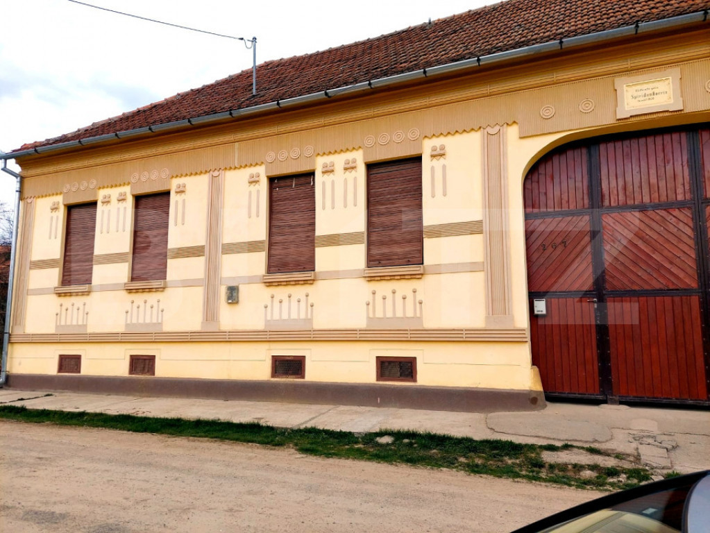Casa spațioasă cu teren generos în Mândra, Brașov — g