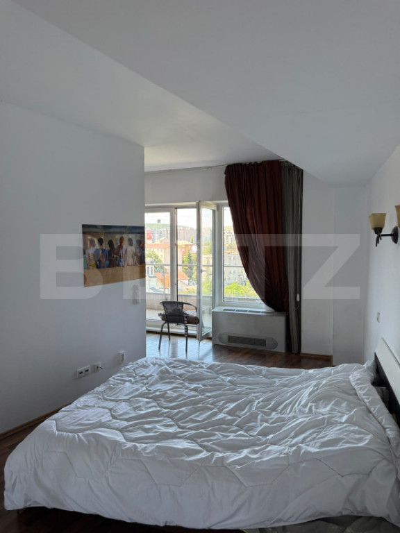 Apartament modern cu gradina si parcare, strada Frunzisului