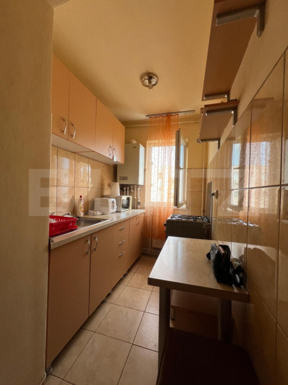 Apartament 2 camere, etaj 3, zona micro 3
