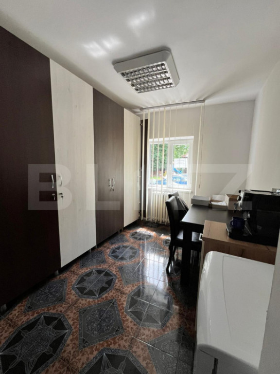 Apartament 2 camere ideal pentru locuință sau birou, parte